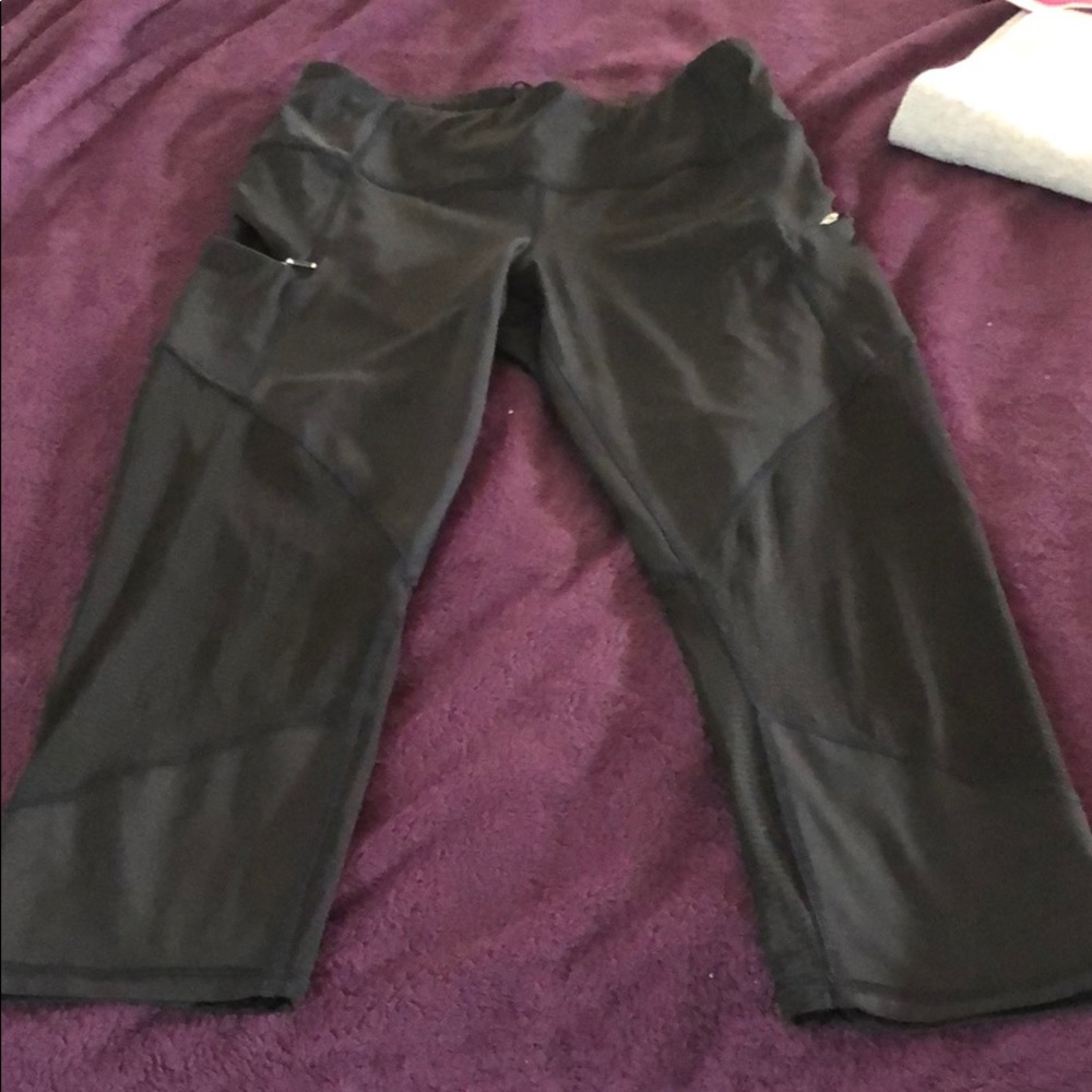 Sz small Athleta capris